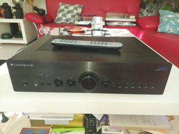 Amplificateur Cambridge Audio Azur 651A avec DAC