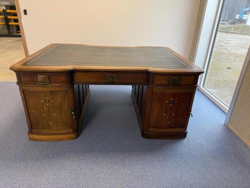Antieke dubbelzijdige bureau, Antiek en Kunst, Antiek | Kantoor en Zakelijk, Ophalen