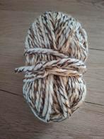 1 bol gestreept bruine acryl, Hobby en Vrije tijd, Breien en Haken, Ophalen