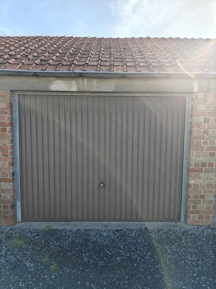 Garage à vendre, Immo, Garages & Places de parking, Province de Flandre-Occidentale