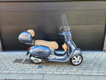 Vespa GTS 125 cc , 03/2021 , 1.245 Km! beschikbaar voor biedingen