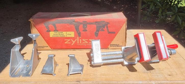 Bankschroef Zyliss, Bricolage & Construction, Établis, Comme neuf, Étau, Enlèvement ou Envoi