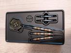 DARTPIJLEN HARROWS ATLANTIS anniversary edition 26 gram, Sport en Fitness, Darts, Ophalen, Zo goed als nieuw, Flights