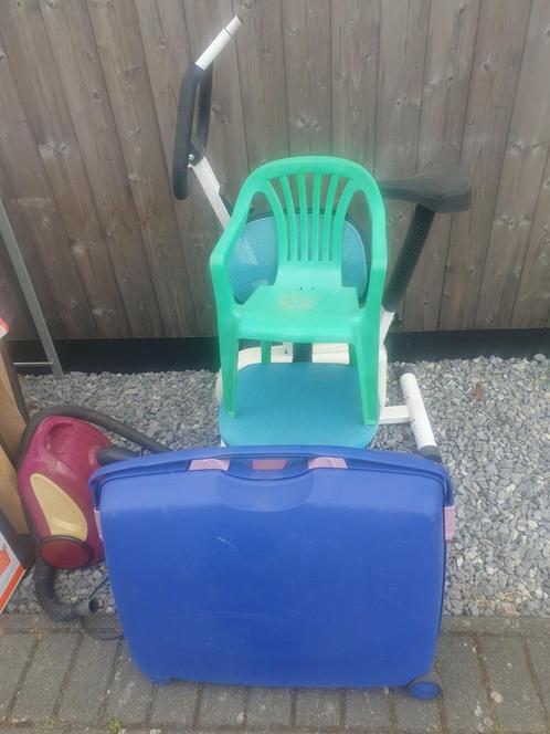 Wegens verhuizing gratis of vrije gift !!, Diversen, Rommelmarktspullen, Gebruikt, Ophalen