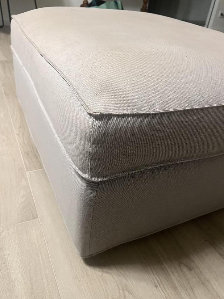 Hoes: Kivik poef (lichtgrijs), Huis en Inrichting, Zetels | Voetbanken en poefs, Gebruikt, 50 tot 75 cm, 75 tot 100 cm, Rechthoekig