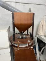 Moulins à farine sur meuble de Pierre (granite), Articles professionnels, Enlèvement