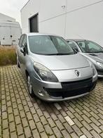 Renolet 1,4 moter turbo 2010 top staat met kuiring, Auto's, Voorwielaandrijving, Euro 5, Stof, 4 cilinders