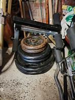 Verschillende baren, bank, ophangsysteem + enkele gewichten, Sport en Fitness, Fitnessmaterialen, Ophalen, Gebruikt