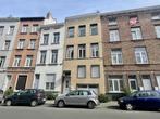 Maison à Molenbeek-Saint-Jean, 6 chambres, 311 m², Vrijstaande woning, 6 kamers