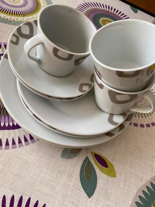 Yong servies voor 2 personen, Antiek en Kunst, Antiek | Servies los, Ophalen of Verzenden