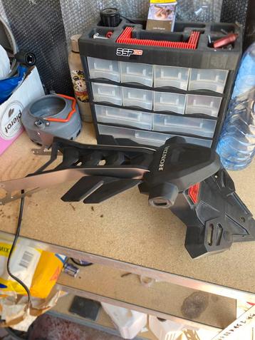 Nummerplaat houder Honda CBR 650r 2021, Enlèvement