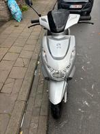Peugeot kisbee classe A 330km, Fietsen en Brommers, Scooters | Peugeot, Ophalen, Overige modellen, Klasse A (25 km/u), Zo goed als nieuw