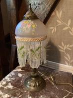 Antieke tafellamp met pareltjes, Antiek en Kunst, Ophalen of Verzenden