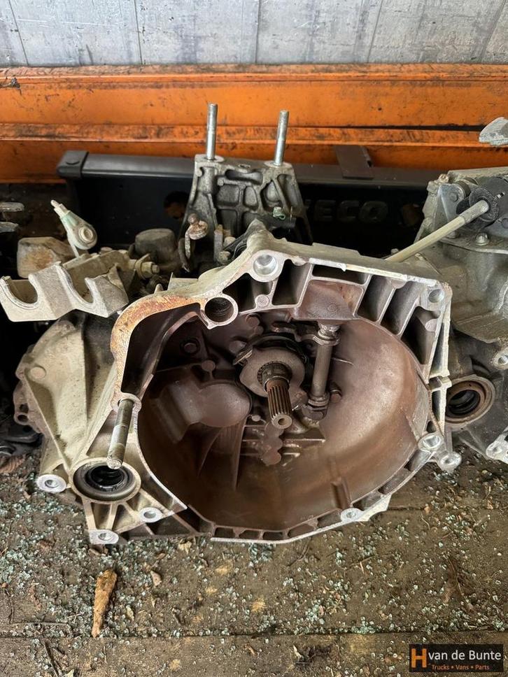 Peugeot Bipper 1.3 HDI Versnellingsbak code: 2331633, Auto-onderdelen, Transmissie en Toebehoren, Peugeot, Gebruikt, Ophalen of Verzenden