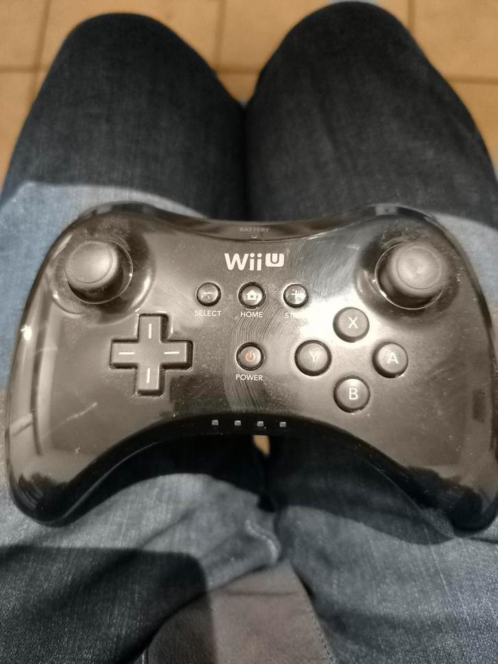 Nintendo Wii U Pro Controller zwart – bijna niet gebruikt, Games en Spelcomputers, Spelcomputers | Nintendo Consoles | Accessoires