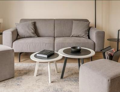Zetel met twee poefjes en bijpassende kussens, Huis en Inrichting, Zetels | Complete zithoeken, Zo goed als nieuw, Ophalen