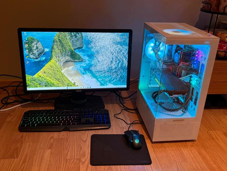 I7 GTX 1080 complete gaming pc set, Computers en Software, Desktop Pc's, Gebruikt, 4 Ghz of meer, SSD, 16 GB, Met videokaart, Met monitor