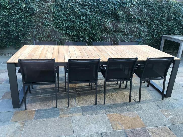 Tuintafel, stoelen en parasol, Tuin en Terras, Tuinmeubel-accessoires, Gebruikt, Ophalen