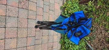 vouwbare stoeltjes beschikbaar voor biedingen