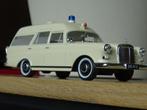 Ambulance Mercedes-Benz Binz - 1/43, Hobby & Loisirs créatifs, Voiture, Enlèvement ou Envoi, Neuf