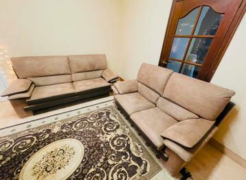 Salon beige italien 3+3+table basse  beschikbaar voor biedingen