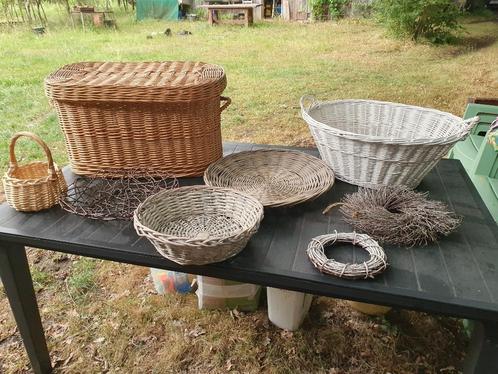 Rieten manden verschillende modellen, Huis en Inrichting, Woonaccessoires | Schalen en Manden, Zo goed als nieuw, Mand, Riet, Ophalen of Verzenden
