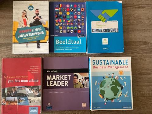 Boeken voor de richting marketing bij Vives, Boeken, Economie, Management en Marketing, Zo goed als nieuw, Overige onderwerpen