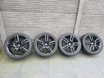Zeer mooie 19 inch hoogglans zwarte originele audi sline  beschikbaar voor biedingen