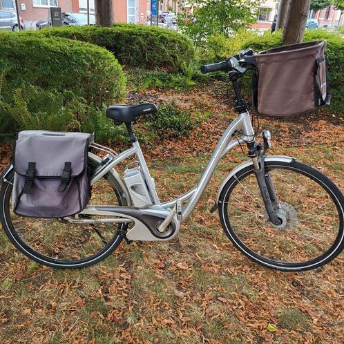 Prachtige electrische flyer met middenmotor, Fietsen en Brommers, Elektrische fietsen, Zo goed als nieuw, Ophalen of Verzenden