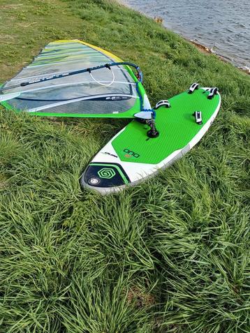 Windsurf Duoboard 129l -als nieuw-, Watersport en Boten, Windsurfen, Ophalen, Met draagtas, Minder dan 250 cm, Zo goed als nieuw