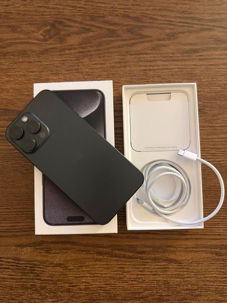 Iphone 15 pro max 256GB BLACK TITANIUM, Telecommunicatie, Mobiele telefoons | Apple iPhone, Zo goed als nieuw, 256 GB, Zonder abonnement