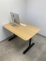 bureau, Ophalen, In hoogte verstelbaar, Zo goed als nieuw, Bureau