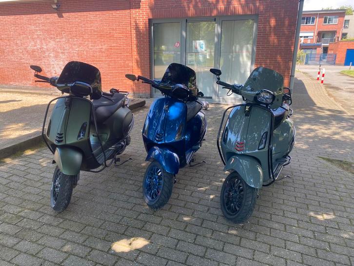 CUSTOM Vespa Sprint A klasse 2021, Fietsen en Brommers, Scooters | Piaggio, Zo goed als nieuw, Ophalen