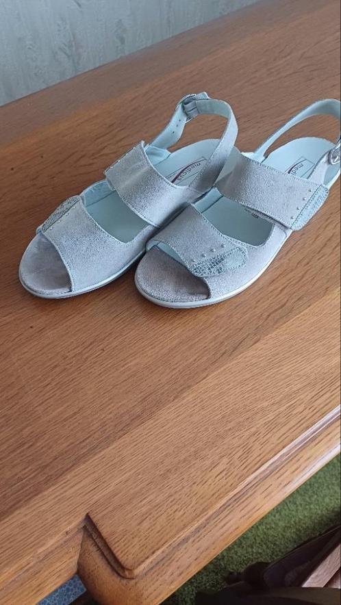 Nieuwe" Medicus" comfortabele sandalen, Kleding | Dames, Schoenen, Nieuw, Overige typen, Beige, Ophalen of Verzenden