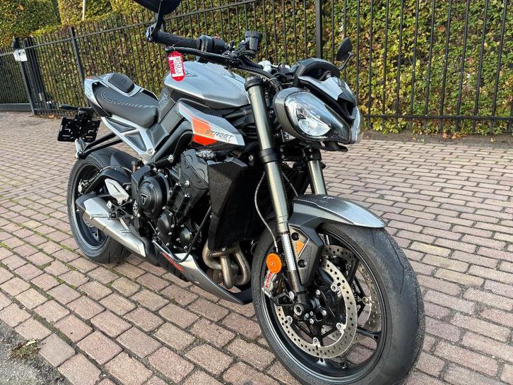 Triumph Street Triple 765 RS, Motoren, Motoren | Triumph, Bedrijf, Naked bike, meer dan 35 kW, 3 cilinders, Motorrijbewijs A, ABS