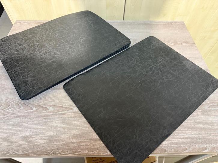 10 zwarte placemats merk ZICZAC - Vegan Leder, Huis en Inrichting, Keuken | Textiel, Zo goed als nieuw, Placemat, Zwart, Ophalen of Verzenden