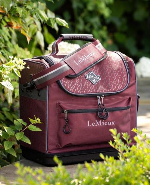 LeMieux Elite Pro Grooming Bag Poetstas Burgundy, Dieren en Toebehoren, Paarden en Pony's | Verzorgingsproducten, Nieuw, Ophalen of Verzenden