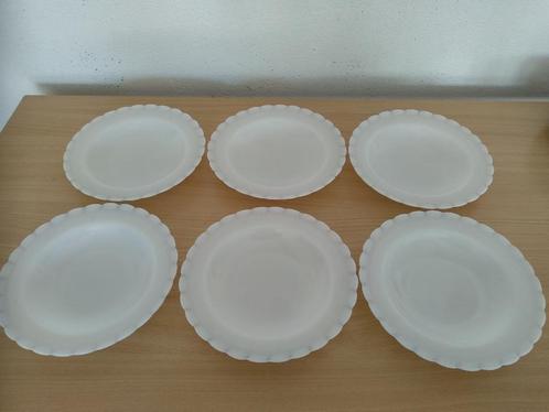 14 Borden voor 1€, Huis en Inrichting, Keuken | Servies, Gebruikt, Bord(en), Ophalen