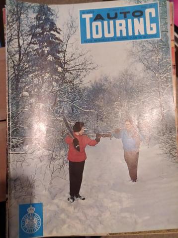 32 Auto Touring-tijdschriften - jaren 60 en 70 - Touring clu beschikbaar voor biedingen
