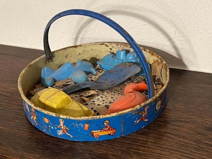 Vintage strandspeelgoed setje, blik en kunststof, Antiek en Kunst, Curiosa en Brocante, Ophalen