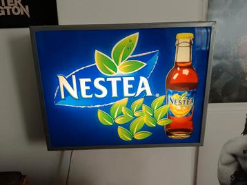 Enseigne lumineuse Nestea  beschikbaar voor biedingen