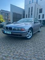 Magnifique Bmw E39|Essence|520i|Full Option, Auto's, BMW, Achterwielaandrijving, Leder, 5 deurs, Particulier