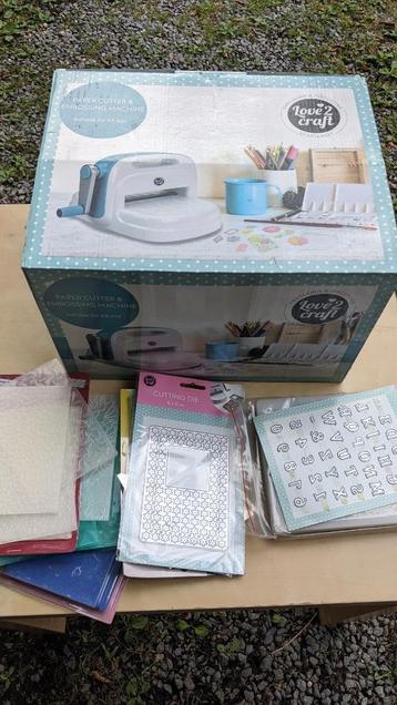 Love2craft snij- en embossingmachine - compleet en met extra beschikbaar voor biedingen