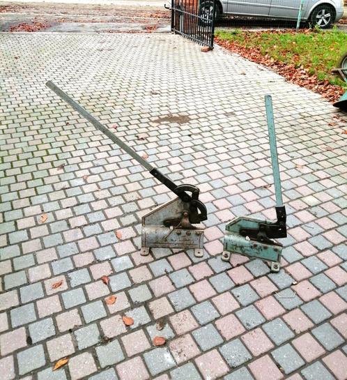 outillage cisailles 2 PIECES, Doe-het-zelf en Bouw, Gereedschap | Boormachines, Zo goed als nieuw, Ophalen