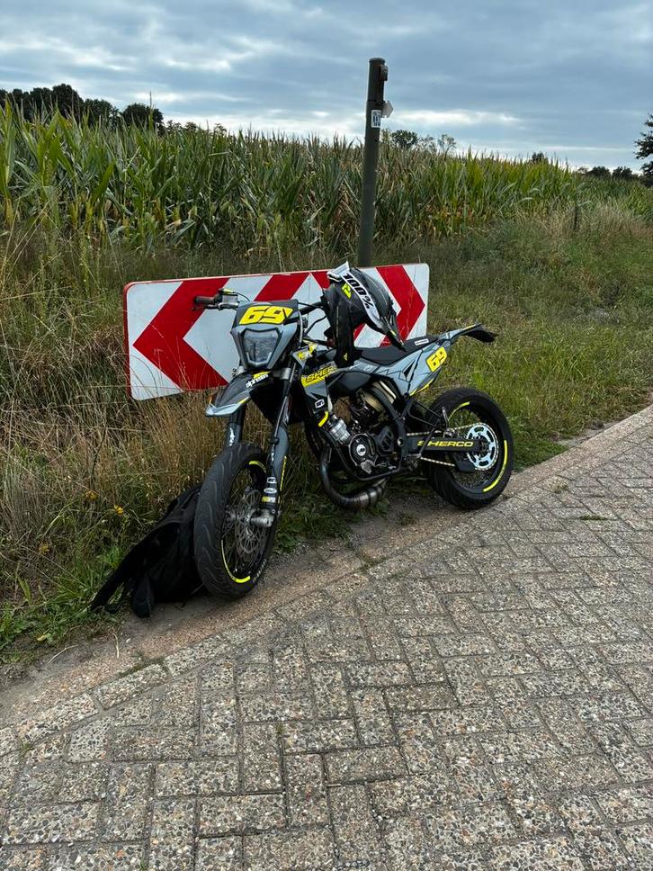 Sherco sm -rs 77 cc big racing stage 6, Fietsen en Brommers, Brommers | Crossbrommers, Zo goed als nieuw, Overige merken, Ophalen