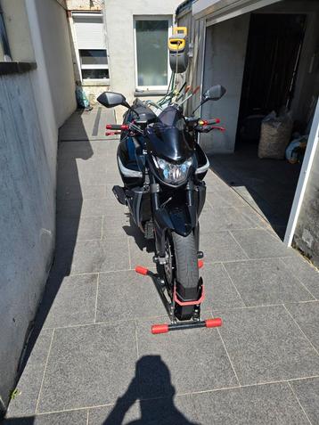 Vend suzuki b-king 2008 abs beschikbaar voor biedingen