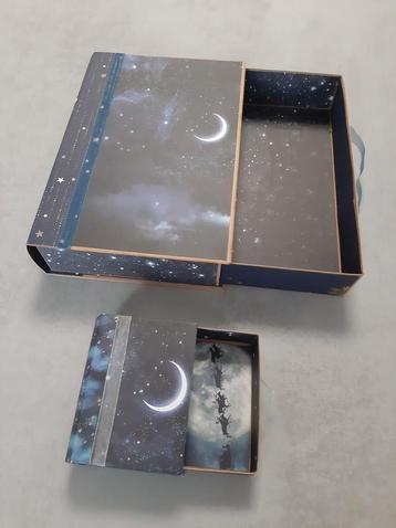 Opbergdozen, sierdozen, geschenkdozen 2 stuks. beschikbaar voor biedingen