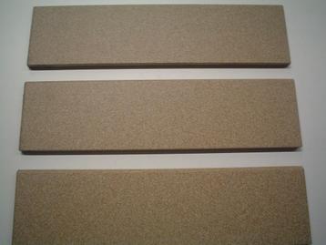 LOT PLINTEN LICHT BRIUN CERAMIEK. beschikbaar voor biedingen