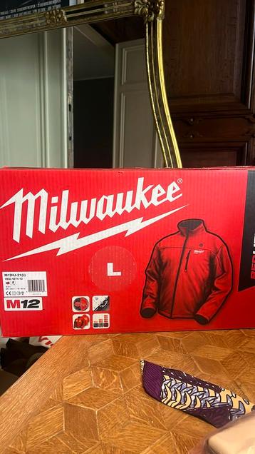 Milwaukee M12 Verwarmde Jas – Maat L – Nieuw beschikbaar voor biedingen