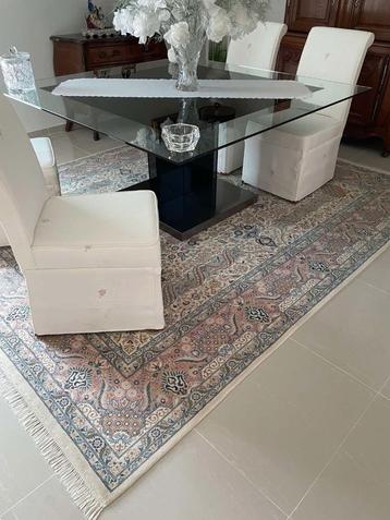 Superbe chaise  beschikbaar voor biedingen